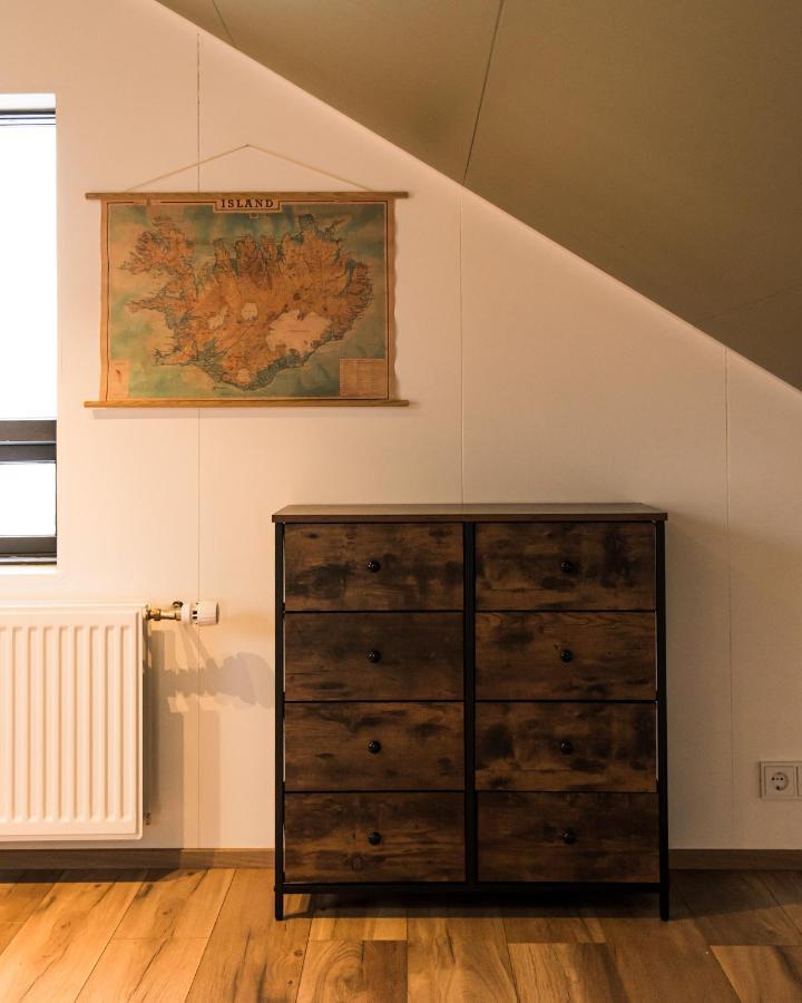 Scenic Penthouse - Ocean View & Skylight Windows Siglufjordur Exterior foto
