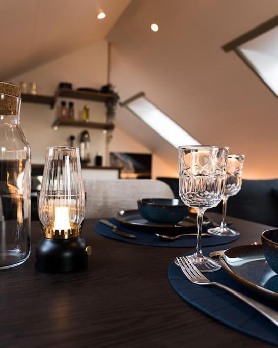Scenic Penthouse - Ocean View & Skylight Windows Siglufjordur Exterior foto