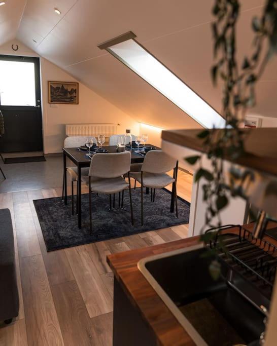 Scenic Penthouse - Ocean View & Skylight Windows Siglufjordur Exterior foto