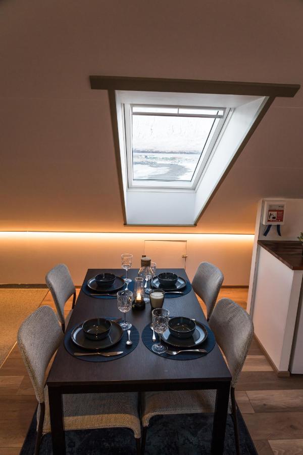 Scenic Penthouse - Ocean View & Skylight Windows Siglufjordur Exterior foto