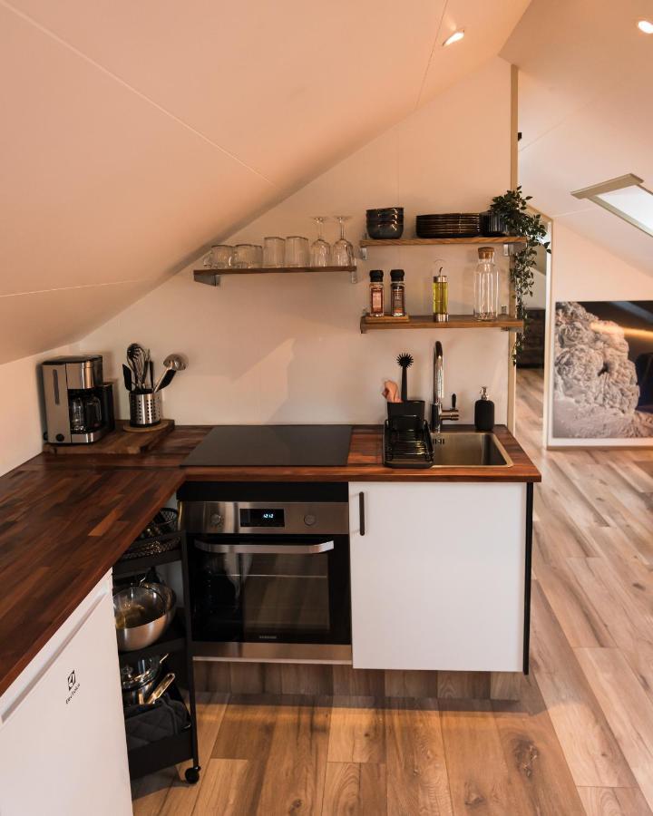 Scenic Penthouse - Ocean View & Skylight Windows Siglufjordur Exterior foto